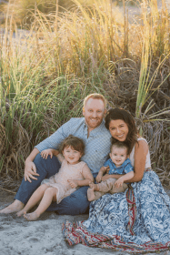 Coronado beach family photographer in San Diego