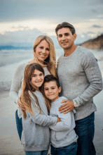 Family photographer in San Diego